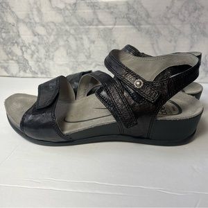 Abeo Quartz Black Leather Wedge Heel Sandals